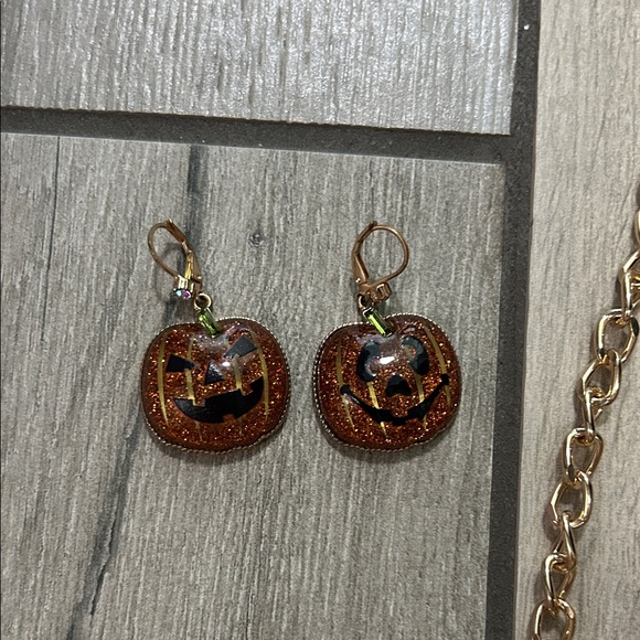 Betsey Johnson Orange Pumpkin Necklace and Earring Set - Picture 3 of 6